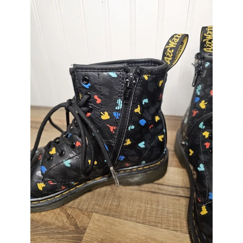 Dr. Martens Heart Printed Leather Combat Boots Youth Girls Size 4 #1460